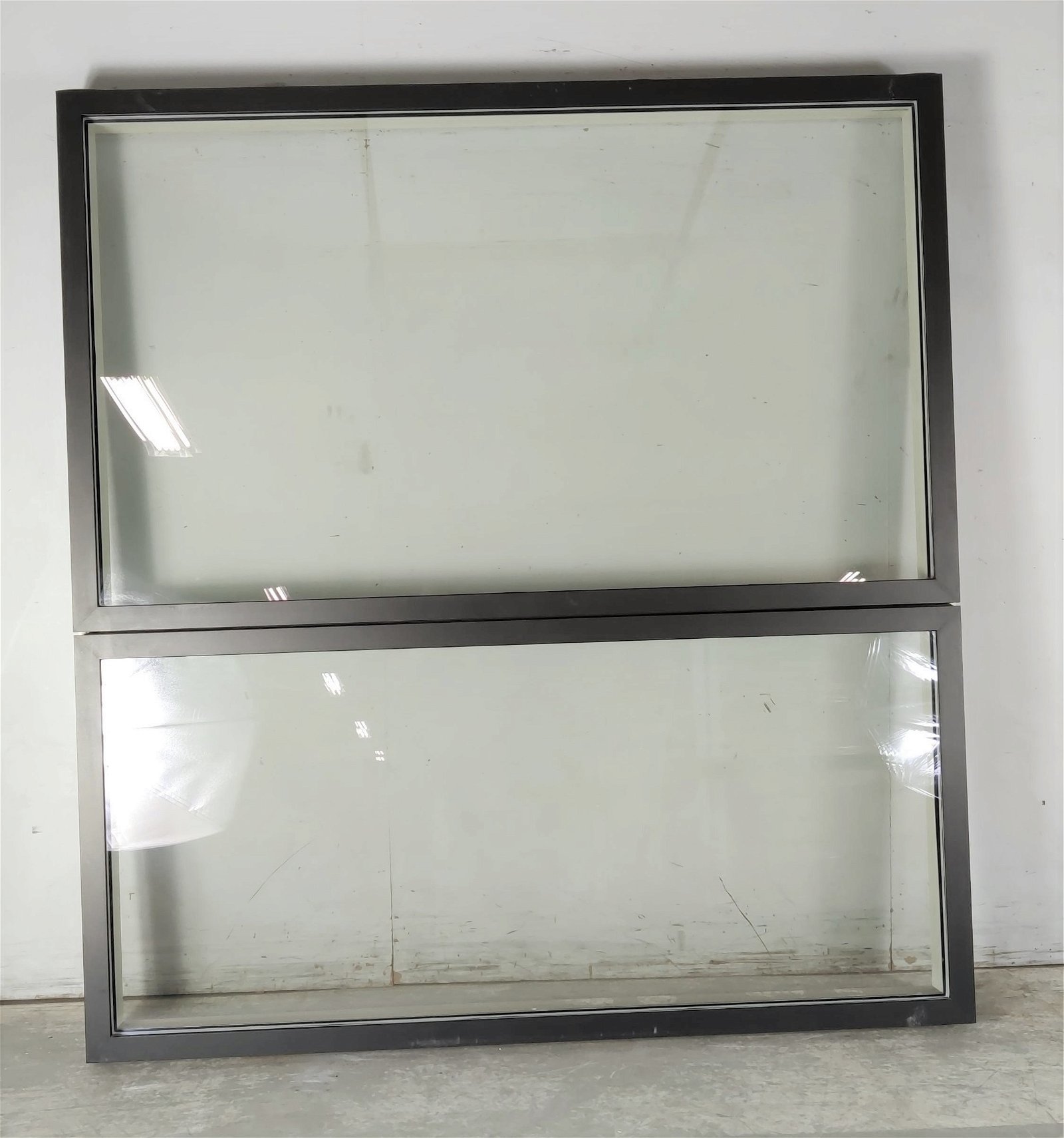 Fastkarm vindue fra Velfac, Klar glas, Træ/alu, G60 granit antracit 198,7 X 212,5 