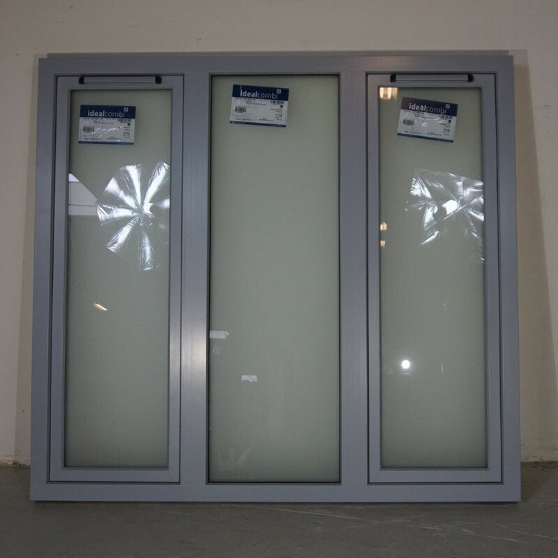 Sidehængt vindue m. 3 fag fra Idealcombi, 2-Lags glas, Træ/alu, Grå 177,7 X 164 
