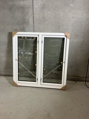 2-fags sidehængt vindue, JABS, 119x119cm