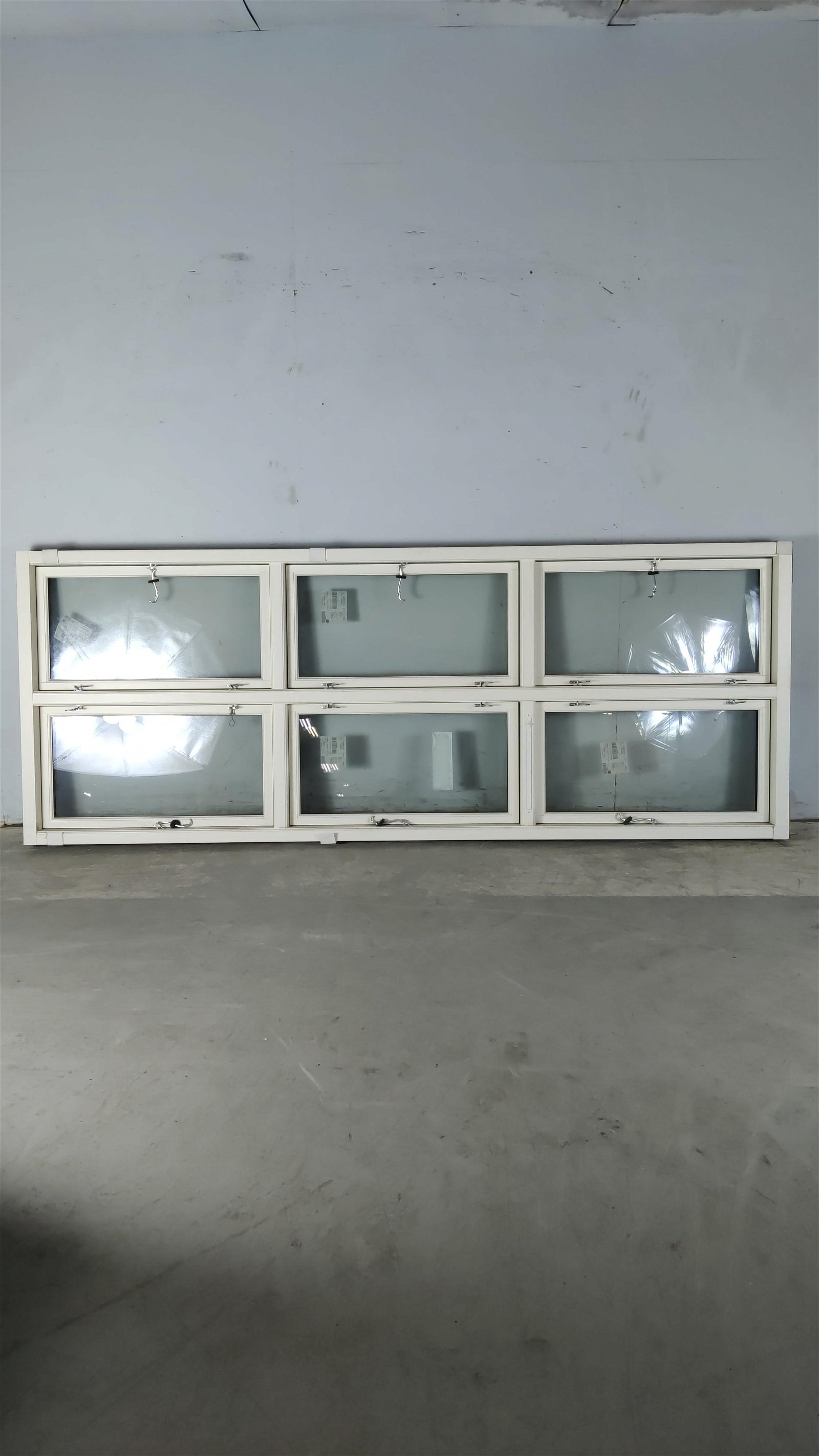 Sidehængt vinduesparti fra Idealcombi, 3 fag, Træ/Alu, 2-Lags klar glas, Grøn 110 X 287 