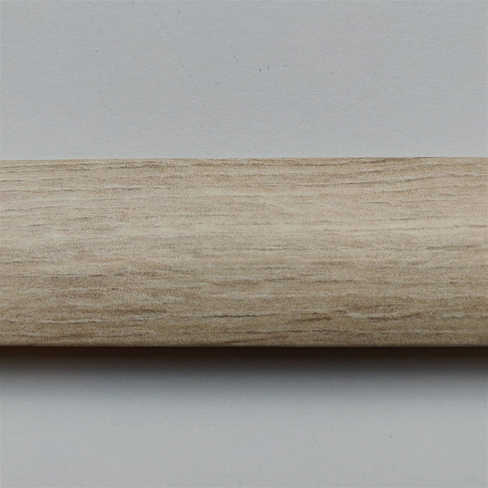 Selvklæbende buet overgangsprofil, 40 mm. x 900mm.- Sand eg 8733